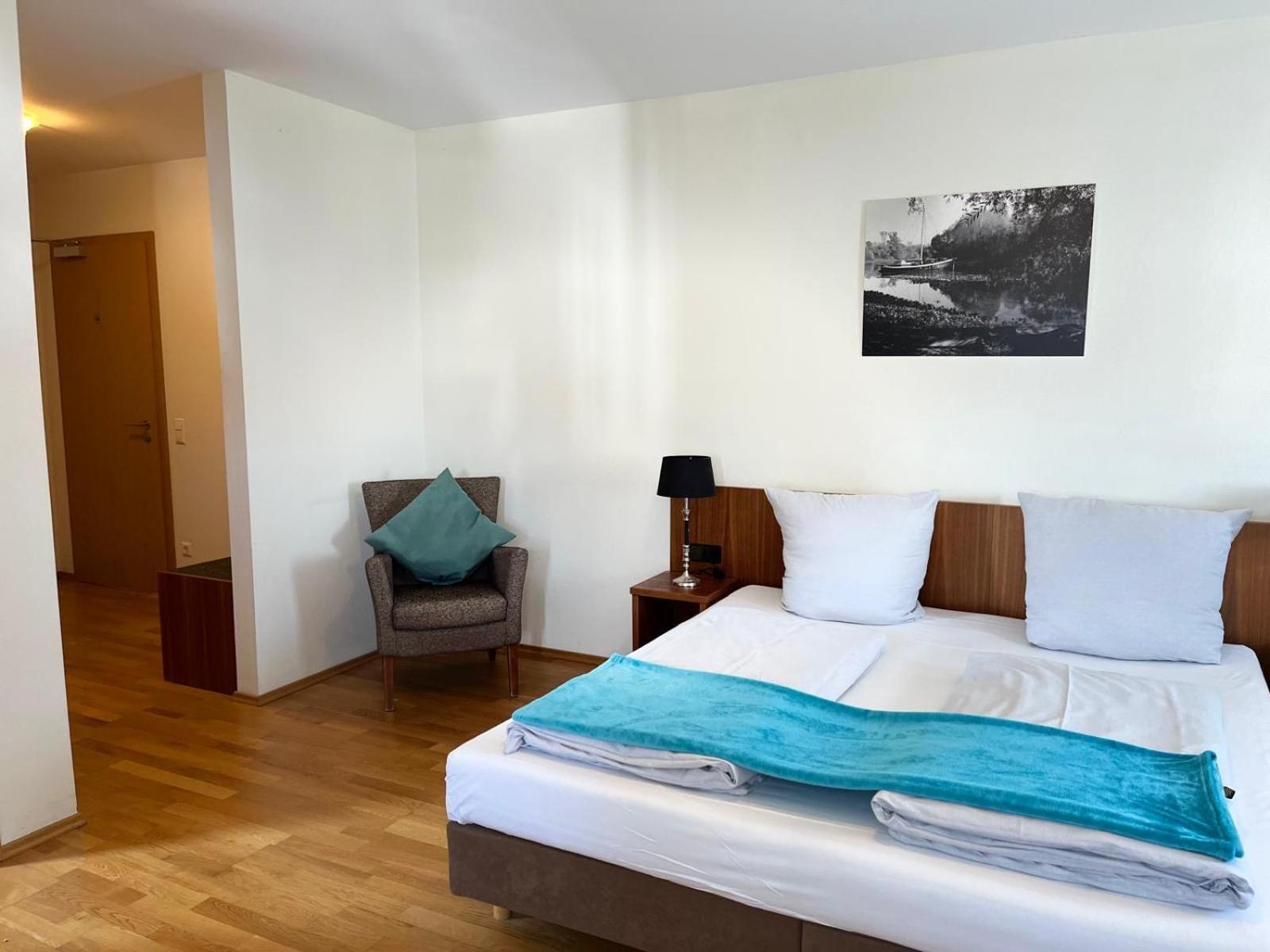 Landgasthof Zur Sonne I Hotel & Restaurant Neuburg am Rhein Екстер'єр фото