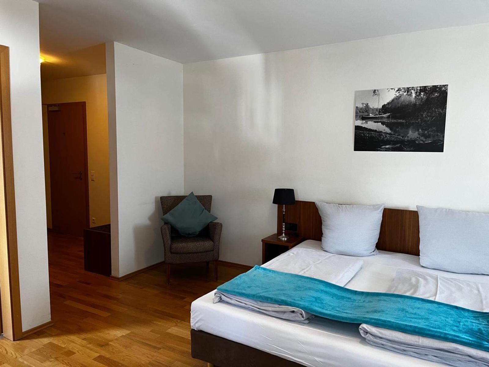 Landgasthof Zur Sonne I Hotel & Restaurant Neuburg am Rhein Екстер'єр фото