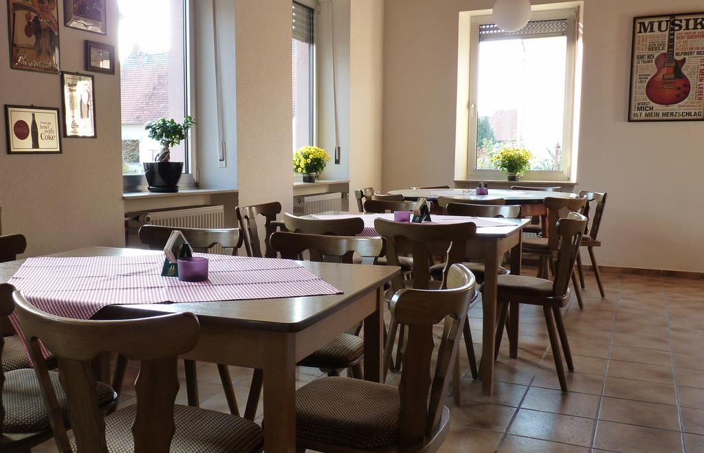 Landgasthof Zur Sonne I Hotel & Restaurant Neuburg am Rhein Екстер'єр фото